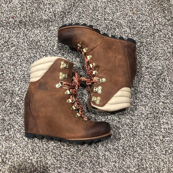 Sorel Shoes - Sorel Conquest Wedge Boot, brown, tan